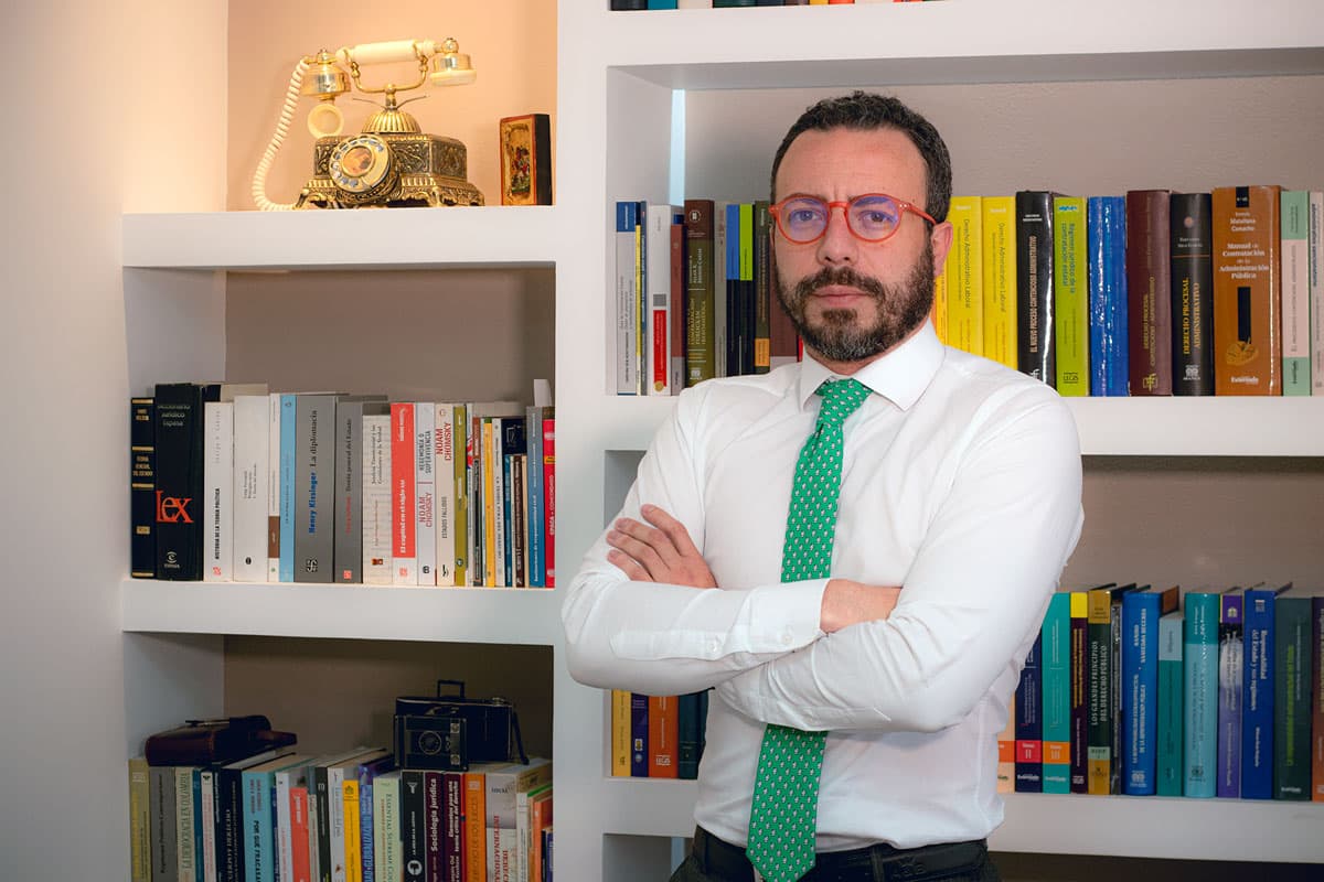 Marco Mosquera Asesoría jurídica especializada en contratación pública en Colombia